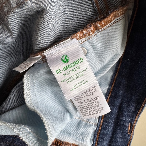 J.Crew. Mid-Rise Toothpick Jean in Classic Wash Size 30 - Picture 6 of 11